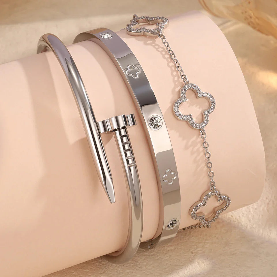 Elegant Gold Flower Bangles